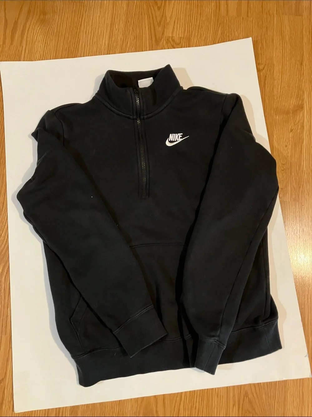 Nike women’s XS Black 1/4 Zip Kangaroo Pocket Long-sleeve Sweatshirt w/Nike Logo